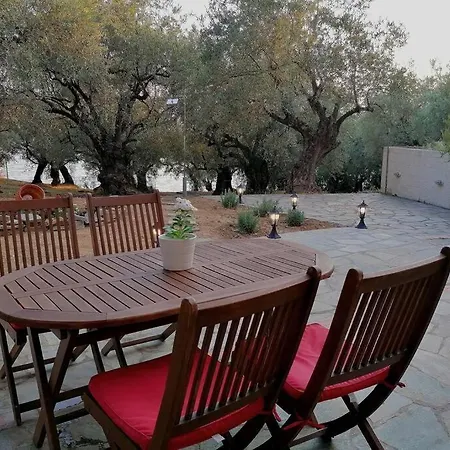 Christie'S Ground Floor Apartment By The Sea Kato Gatzea Exterior foto
